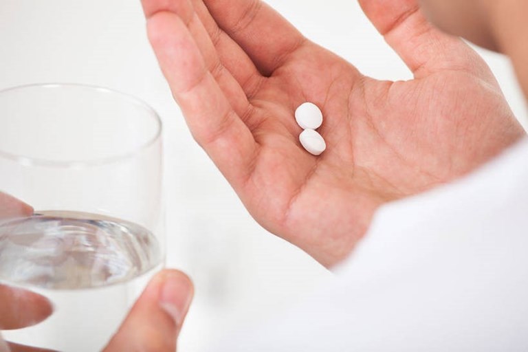 Ibuprofen can provoke infertility in men.